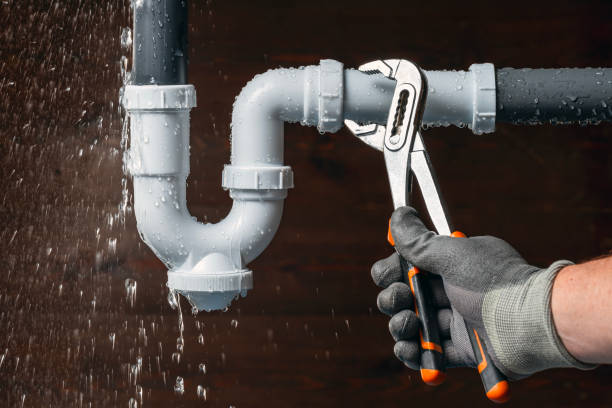 Professional Sewer Line Repair technician working in Leesburg, FL